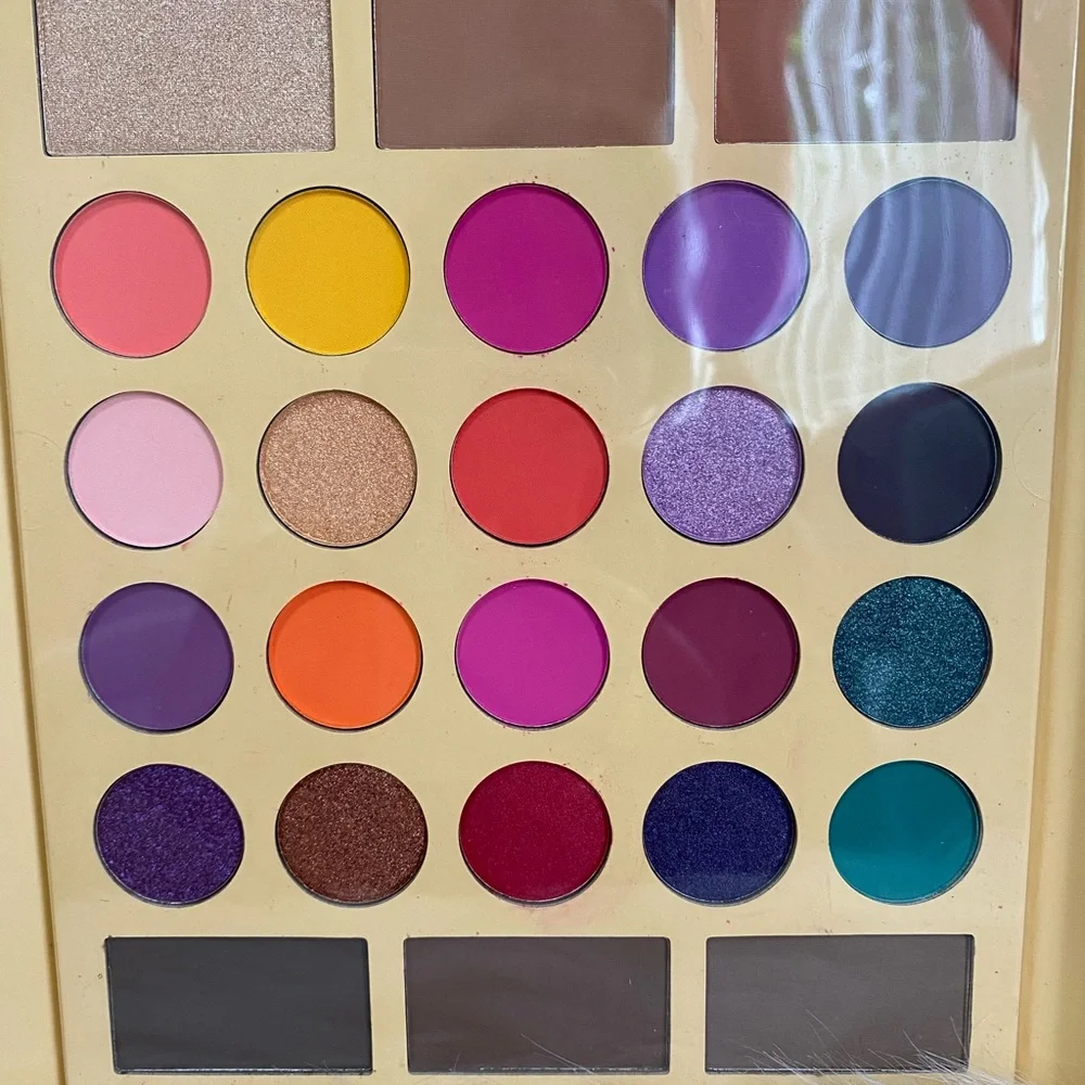 Prolux Love Struck Makeup Palette- 80Colors Eyeshadow, 3 Eyebrow & 3 Highlighter
